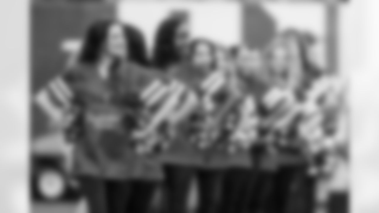 TAMPA, FL - December 07, 2025 - The Tampa Bay Buccaneers and New Orleans Saints during a regular season game at Raymond James Stadium. The Bucs lost the game, 24-20. Photo By Kyle Zedaker/Tampa Bay Buccaneers