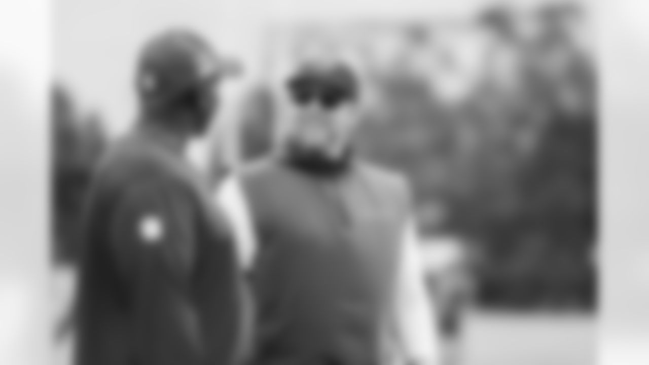 TAMPA, FL - November 20, 2024 - Head Coach Todd Bowles and Offensive Coordinator Liam Coen of the Tampa Bay Buccaneers during practice at AdventHealth Training Center. Photo By Tori Richman/Tampa Bay Buccaneers