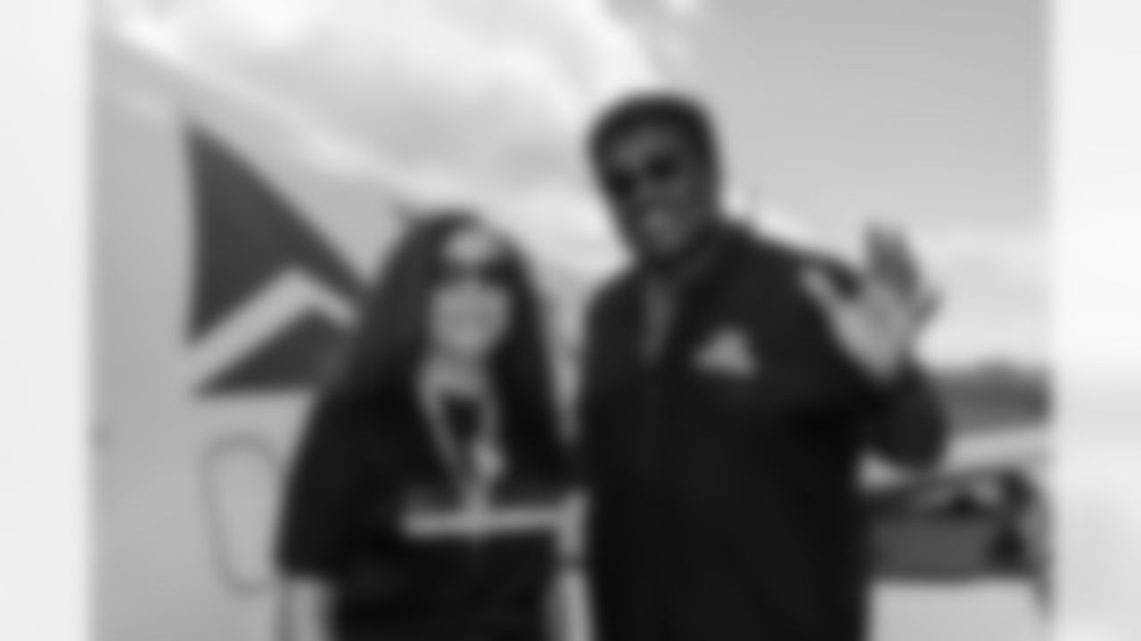 ATLANTA, GA - September 06, 2025 - Luxury Suite Excursion departs for the game between the Tampa Bay Buccaneers and Atlanta Falcons. The Bucs won the game, 23-20. Photo By Doug DeFelice/Tampa Bay Buccaneers