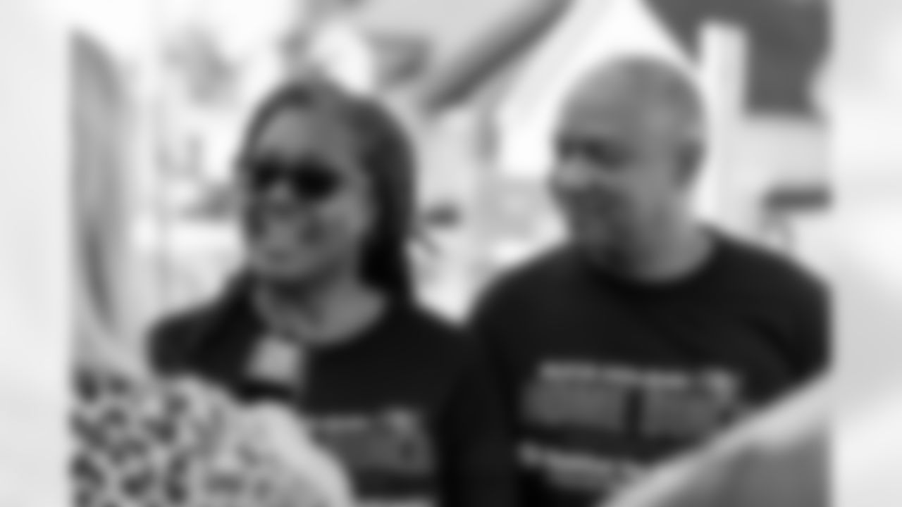 TAMPA, FL - November 18, 2025 - Volunteers during a home build with Habitat for Humanity of Tampa Bay Hillsborough. Photo By Doug DeFelice/Tampa Bay Buccaneers