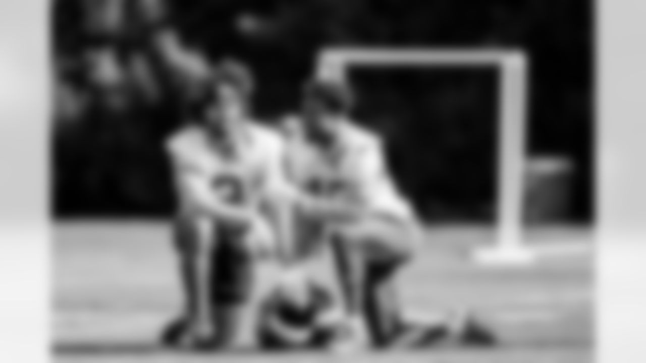 TAMPA, FL - December 17, 2025 - Week 16 practice at AdventHealth Training Center. Photo By Tori Richman/Tampa Bay Buccaneers