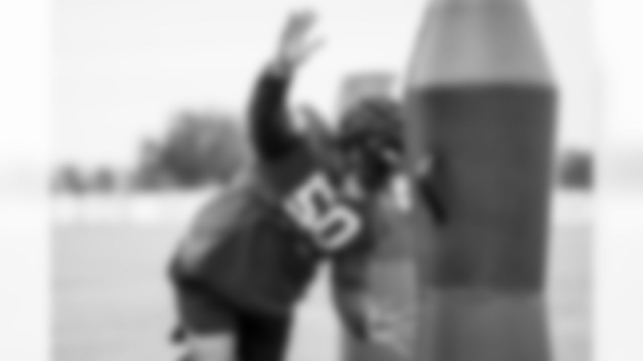 TAMPA, FL - November 06, 2025 - Defensive Tackle Vita Vea #50 of the Tampa Bay Buccaneers during practice at AdventHealth Training Center. Photo By Tori Richman/Tampa Bay Buccaneers