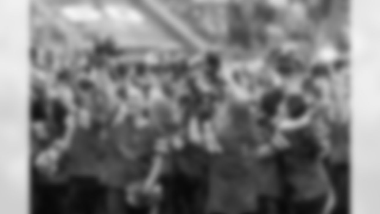 TAMPA, FL - December 07, 2025 - The Tampa Bay Buccaneers and New Orleans Saints during a regular season game at Raymond James Stadium. The Bucs lost the game, 24-20. Photo By Doug DeFelice/Tampa Bay Buccaneers