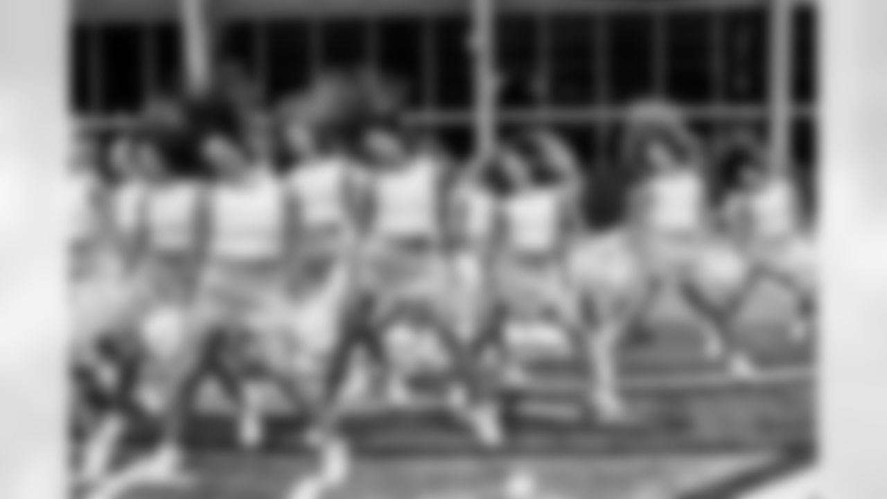 TAMPA, FL - December 09, 2025 - Tampa Bay Buccaneers Cheerleaders during Field Rehearsal at AdventHealth Training Center. Photo By Tori Richman/Tampa Bay Buccaneers