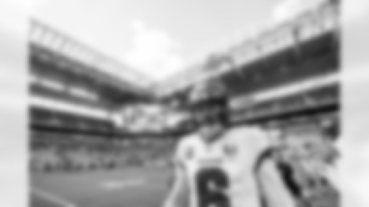 MIAMI GARDENS, FL - December 28, 2025 - Quarterback Baker Mayfield #6 of the Tampa Bay Buccaneers before the game between the Tampa Bay Buccaneers and Miami Dolphins. The Bucs lost the game, 20-17. Photo By Tori Richman/Tampa Bay Buccaneers