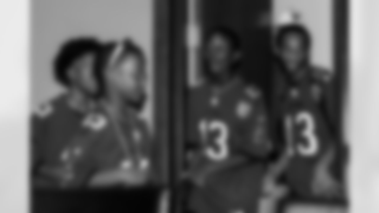 TAMPA, FL - December 05, 2025 - Mike and Ashli Evans host the Mike Evans Family Foundation 'Catch for Christmas' holiday event at AdventHealth Training Center. Photo By Kyle Zedaker/Tampa Bay Buccaneers