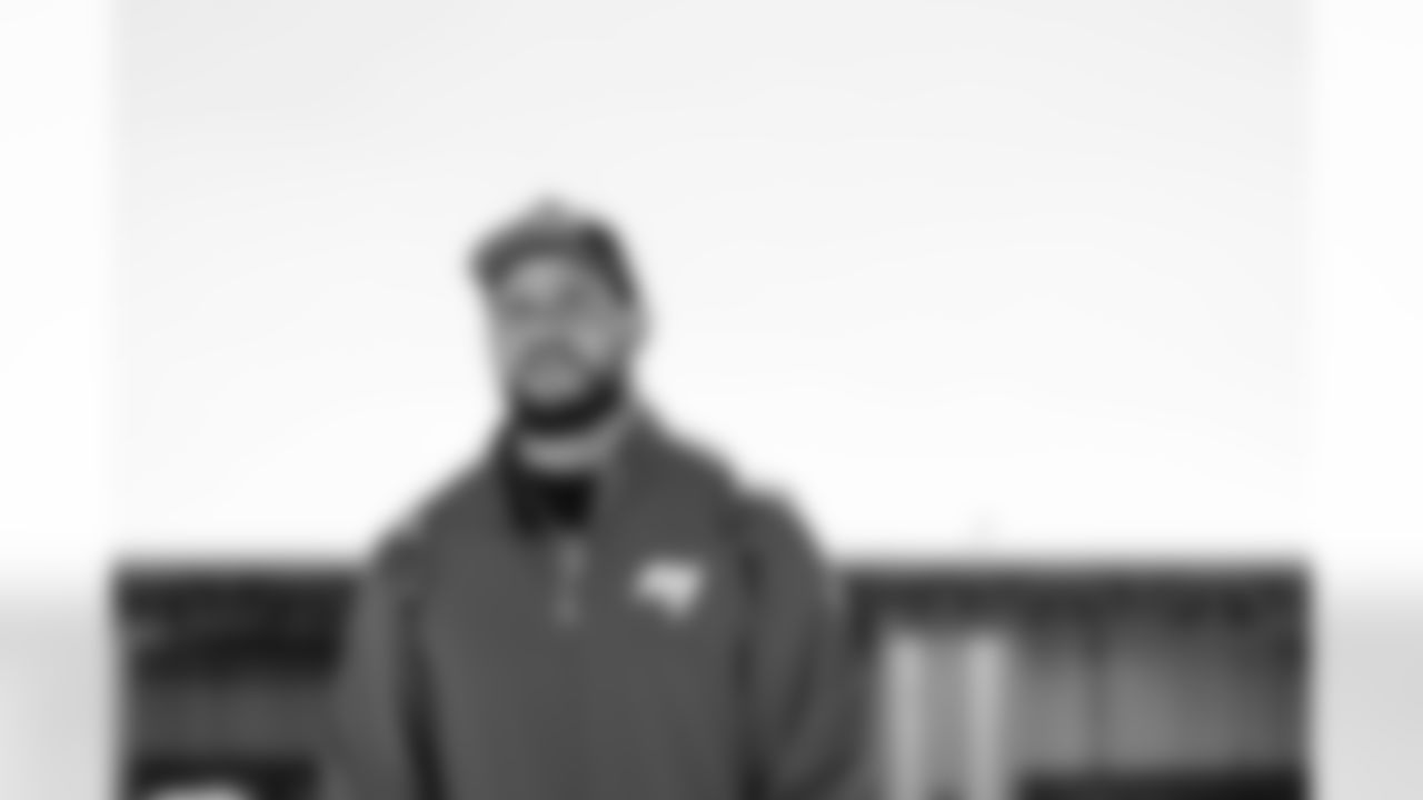 TAMPA, FL - November 15, 2025 - Defensive Lineman Logan Hall #90 of the Tampa Bay Buccaneers departs before the Bucs' game against the Buffalo Bills. Photo By Tori Richman/Tampa Bay Buccaneers