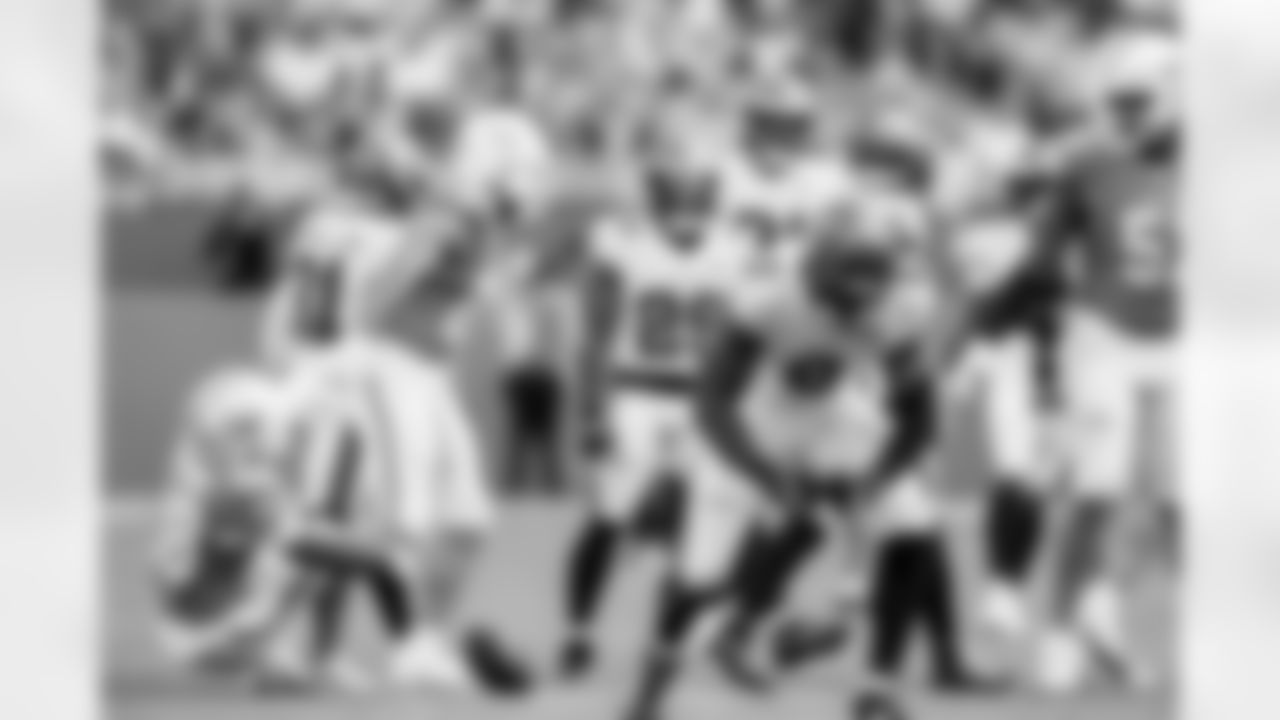 MIAMI GARDENS, FL - December 28, 2025 - Outside Linebacker Yaya Diaby #0 of the Tampa Bay Buccaneers during the game between the Tampa Bay Buccaneers and Miami Dolphins. The Bucs lost the game, 20-17. Photo By Tori Richman/Tampa Bay Buccaneers