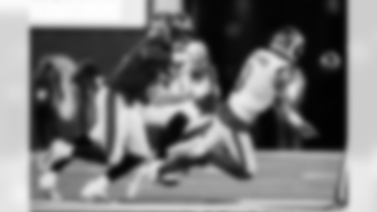 INGLEWOOD, CA - November 23, 2025 - Outside Linebacker Yaya Diaby #0 of the Tampa Bay Buccaneers during the game between the Tampa Bay Buccaneers and Los Angeles Rams. The Bucs lost the game, 34-7. Photo By Kyle Zedaker/Tampa Bay Buccaneers