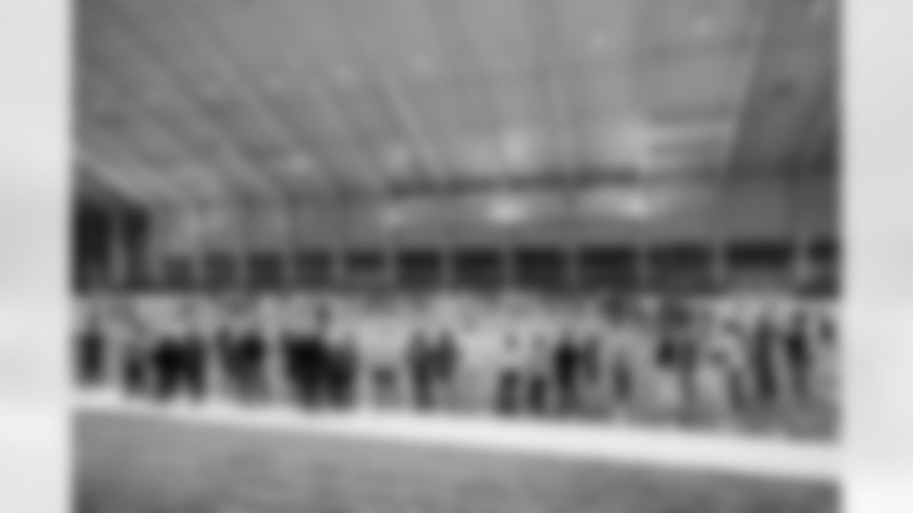 TAMPA, FL - January 02, 2026 - Tampa Bay Buccaneers Cheerleaders field rehearsal at AdventHealth Training Center. Photo By Tori Richman/Tampa Bay Buccaneers