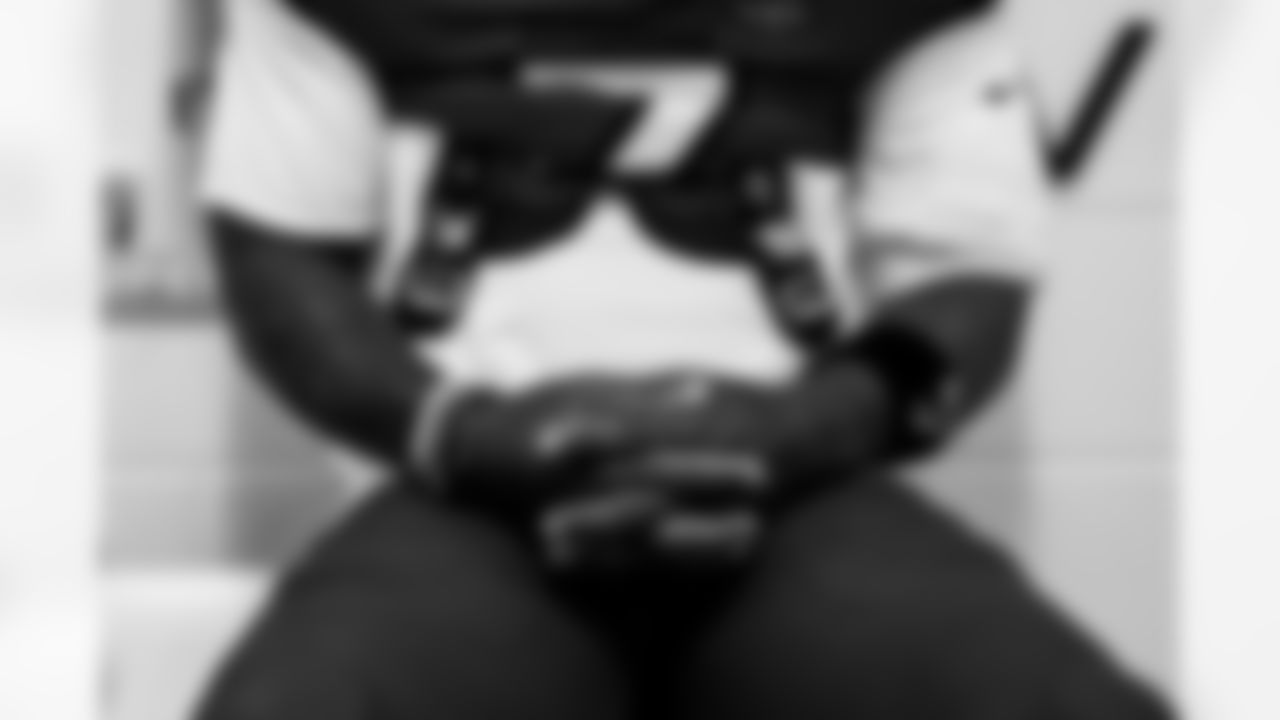 TAMPA, FL - December 07, 2025 - The Tampa Bay Buccaneers and New Orleans Saints during a regular season game at Raymond James Stadium. The Bucs lost the game, 24-20. Photo By Tori Richman/Tampa Bay Buccaneers