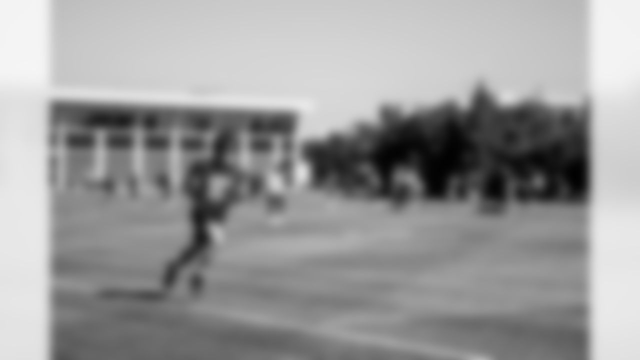 TAMPA, FL - November 20, 2025 - Wide Receiver Ryan Miller #81 of the Tampa Bay Buccaneers during practice at AdventHealth Training Center. Photo By Tori Richman/Tampa Bay Buccaneers