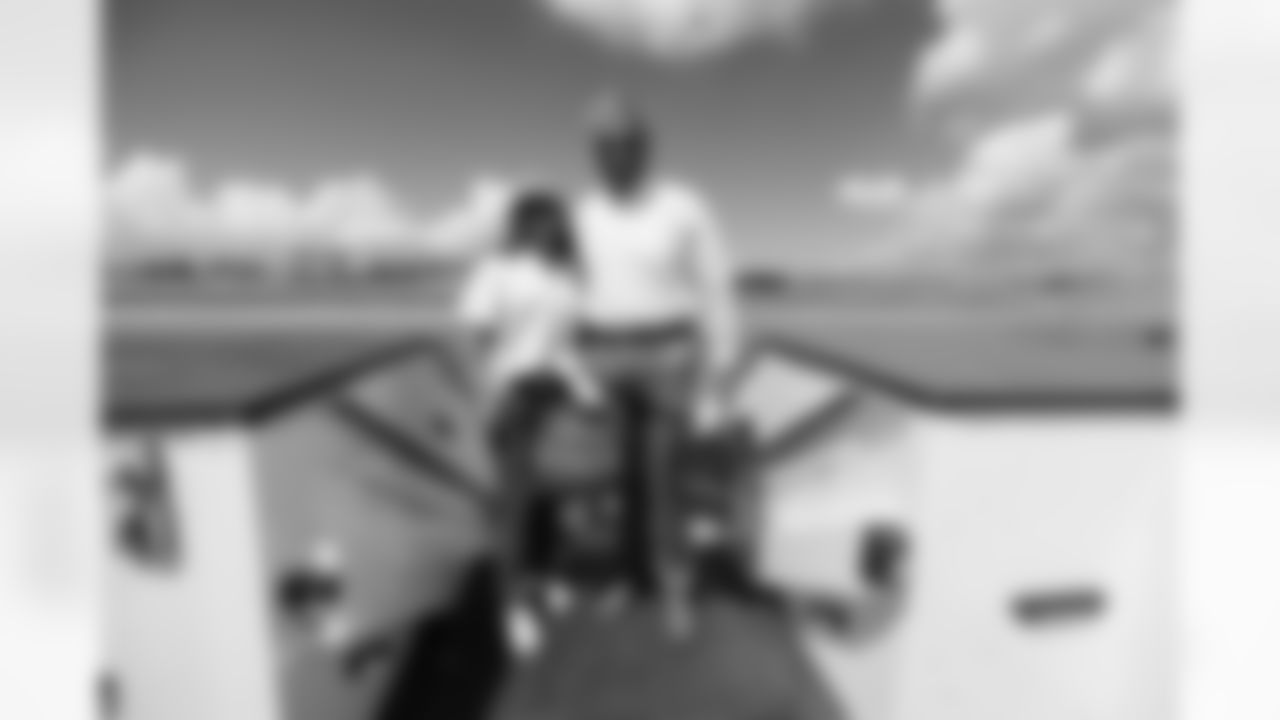 ATLANTA, GA - September 06, 2025 - Luxury Suite Excursion departs for the game between the Tampa Bay Buccaneers and Atlanta Falcons. The Bucs won the game, 23-20. Photo By Doug DeFelice/Tampa Bay Buccaneers