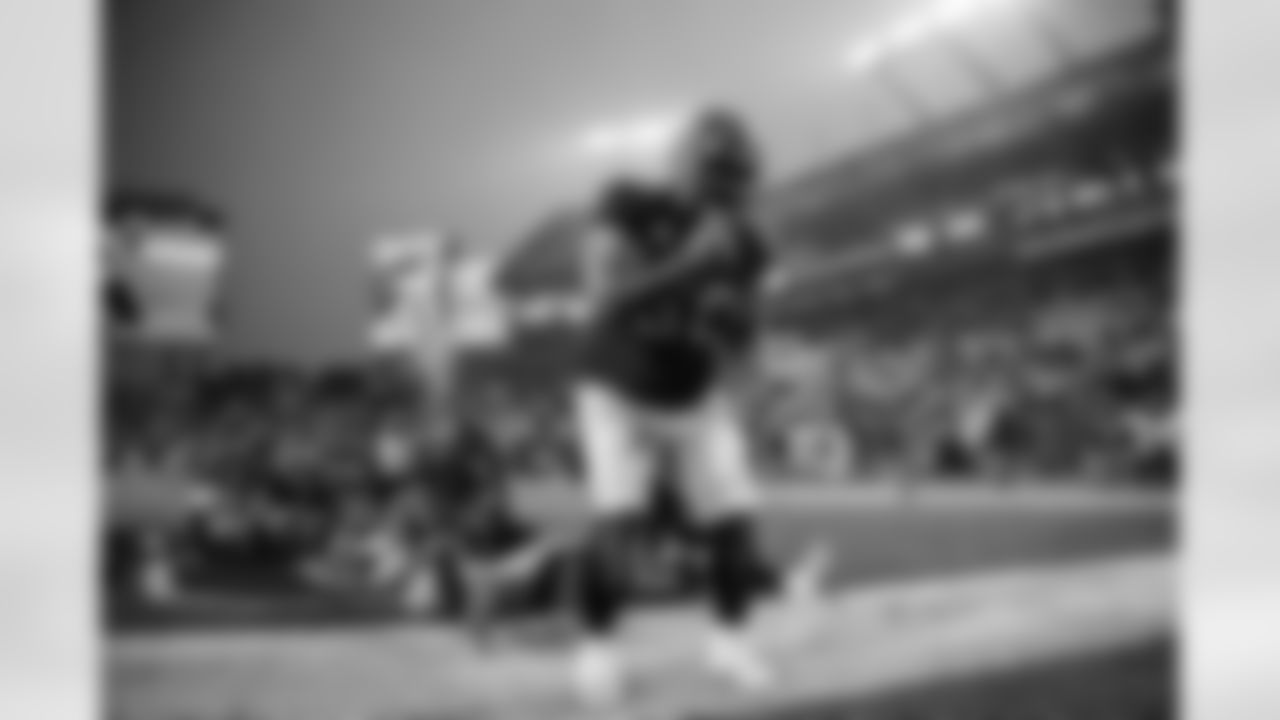 TAMPA, FL - January 03, 2026 - The Carolina Panthers and Tampa Bay Buccaneers play a regular season game at Raymond James Stadium. The Bucs won the game, 16-14. Photo By Tori Richman/Tampa Bay Buccaneers