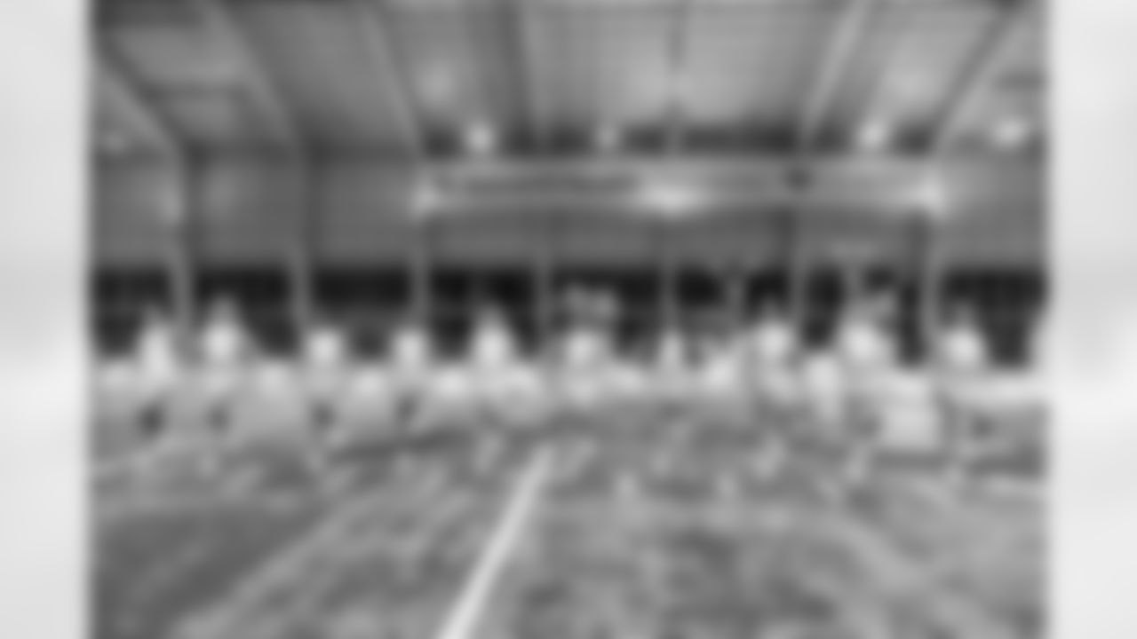 TAMPA, FL - December 09, 2025 - Tampa Bay Buccaneers Cheerleaders during Field Rehearsal at AdventHealth Training Center. Photo By Tori Richman/Tampa Bay Buccaneers