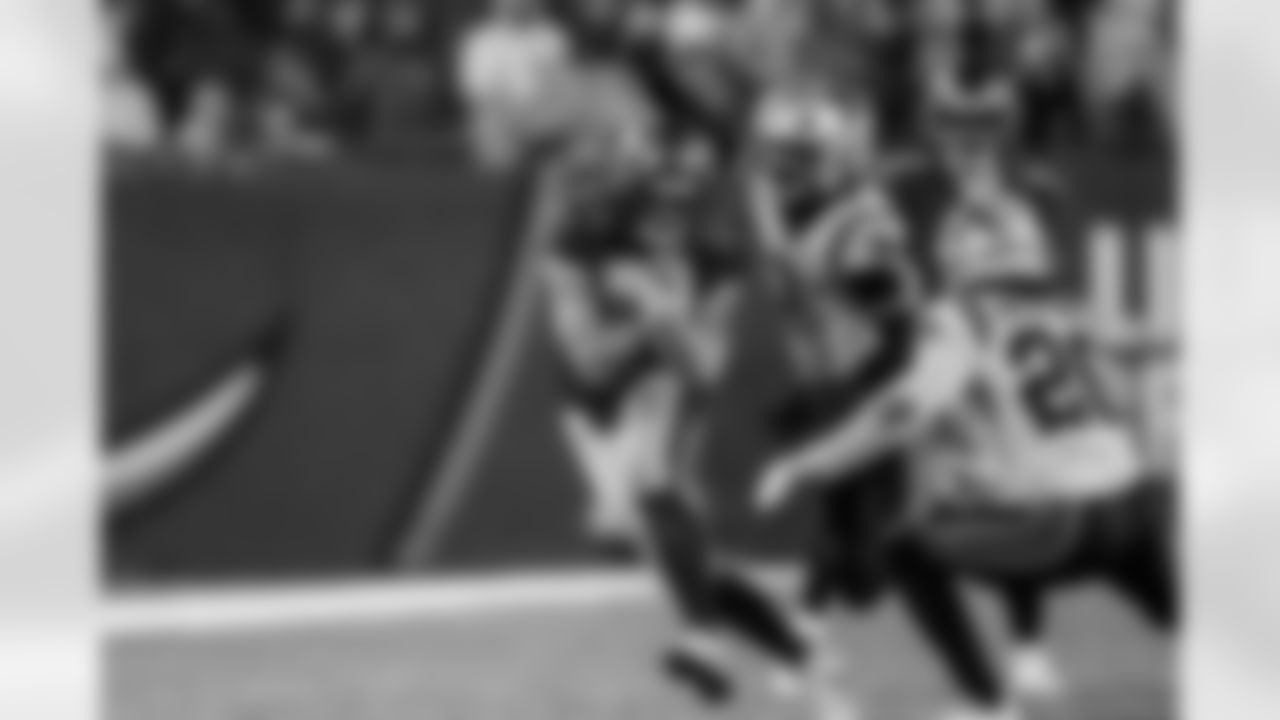 TAMPA, FL - January 03, 2026 - The Carolina Panthers and Tampa Bay Buccaneers play a regular season game at Raymond James Stadium. The Bucs won the game, 16-14. Photo By Tori Richman/Tampa Bay Buccaneers