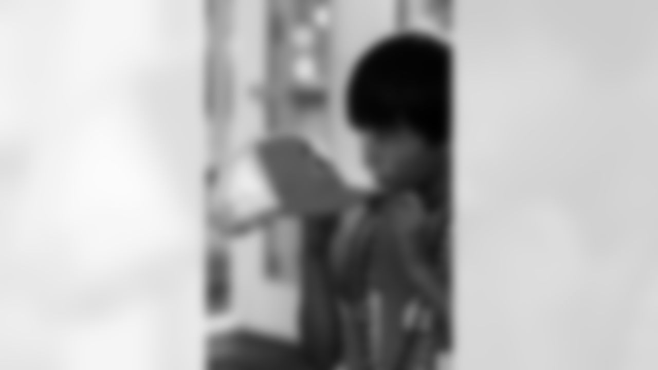 TAMPA, FL - February 21, 2026 - 2026 Jr. Bucs Movie Night. Photo By Kyle Zedaker/Tampa Bay Buccaneers