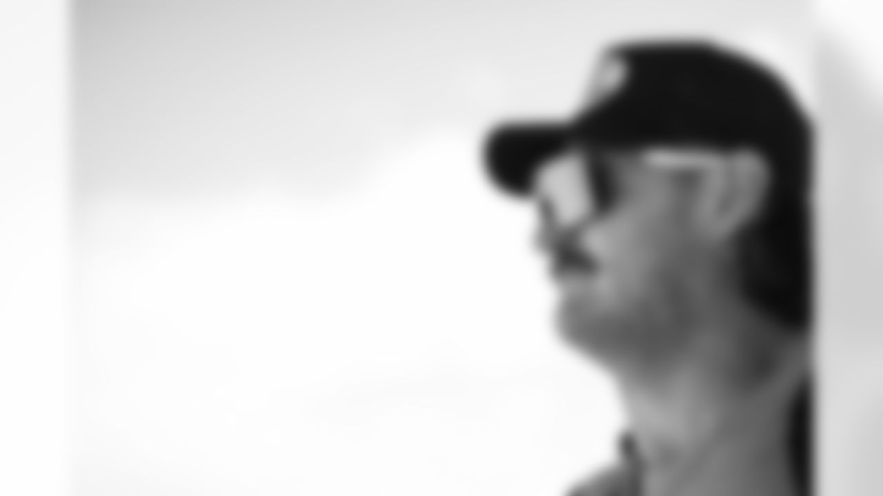 TAMPA, FL - November 22, 2025 - Guard Dan Feeney #65 of the Tampa Bay Buccaneers departs before the game against the Los Angeles Rams. Photo By Tori Richman/Tampa Bay Buccaneers