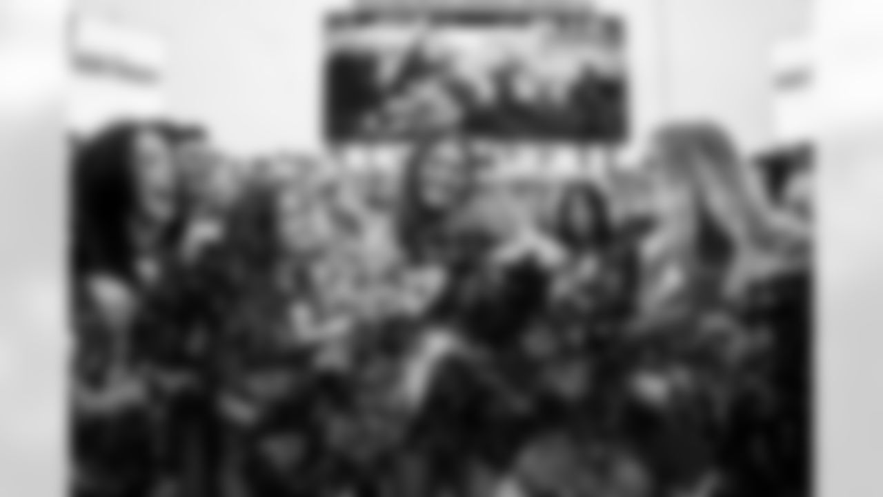 TAMPA, FL - December 07, 2025 - The Tampa Bay Buccaneers and New Orleans Saints during a regular season game at Raymond James Stadium. The Bucs lost the game, 24-20. Photo By Tori Richman/Tampa Bay Buccaneers