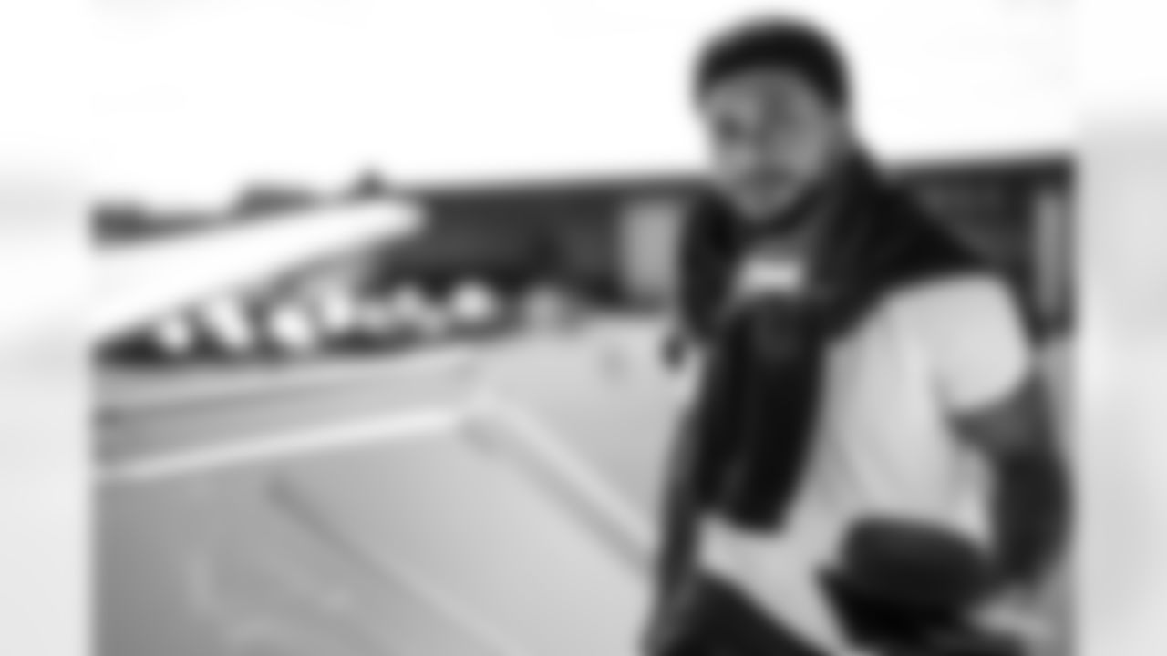 TAMPA, FL - November 22, 2025 - Safety Antoine Winfield Jr. #31 of the Tampa Bay Buccaneers departs before the game against the Los Angeles Rams. Photo By Tori Richman/Tampa Bay Buccaneers