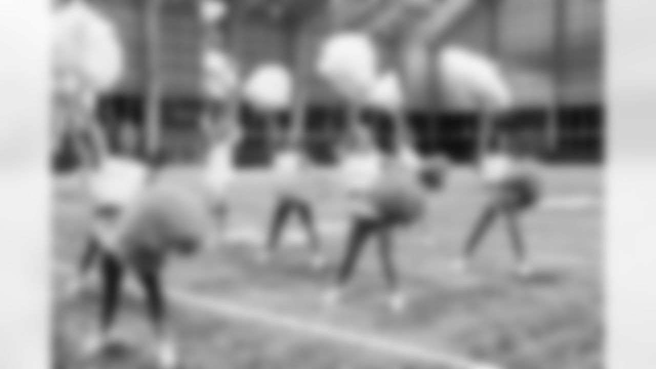 TAMPA, FL - December 09, 2025 - Tampa Bay Buccaneers Cheerleaders during Field Rehearsal at AdventHealth Training Center. Photo By Tori Richman/Tampa Bay Buccaneers