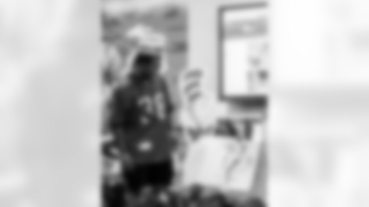 TAMPA, FL - March 03, 2026 - Safety Rashad Wisdom #38 of the Tampa Bay Buccaneers during the National Reading Month celebration hosted by The Tampa Bay Buccaneers and Dr. Seuss Enterprises at Potter Elementary School. Photo By Doug DeFelice/Tampa Bay Buccaneers