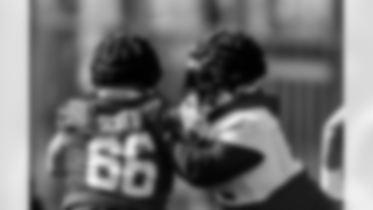 TAMPA, FL - December 04, 2025 - Guard Ben Scott #66 and Defensive Tackle Vita Vea #50 of the Tampa Bay Buccaneers during practice at AdventHealth Training Center. Photo By Tori Richman/Tampa Bay Buccaneers