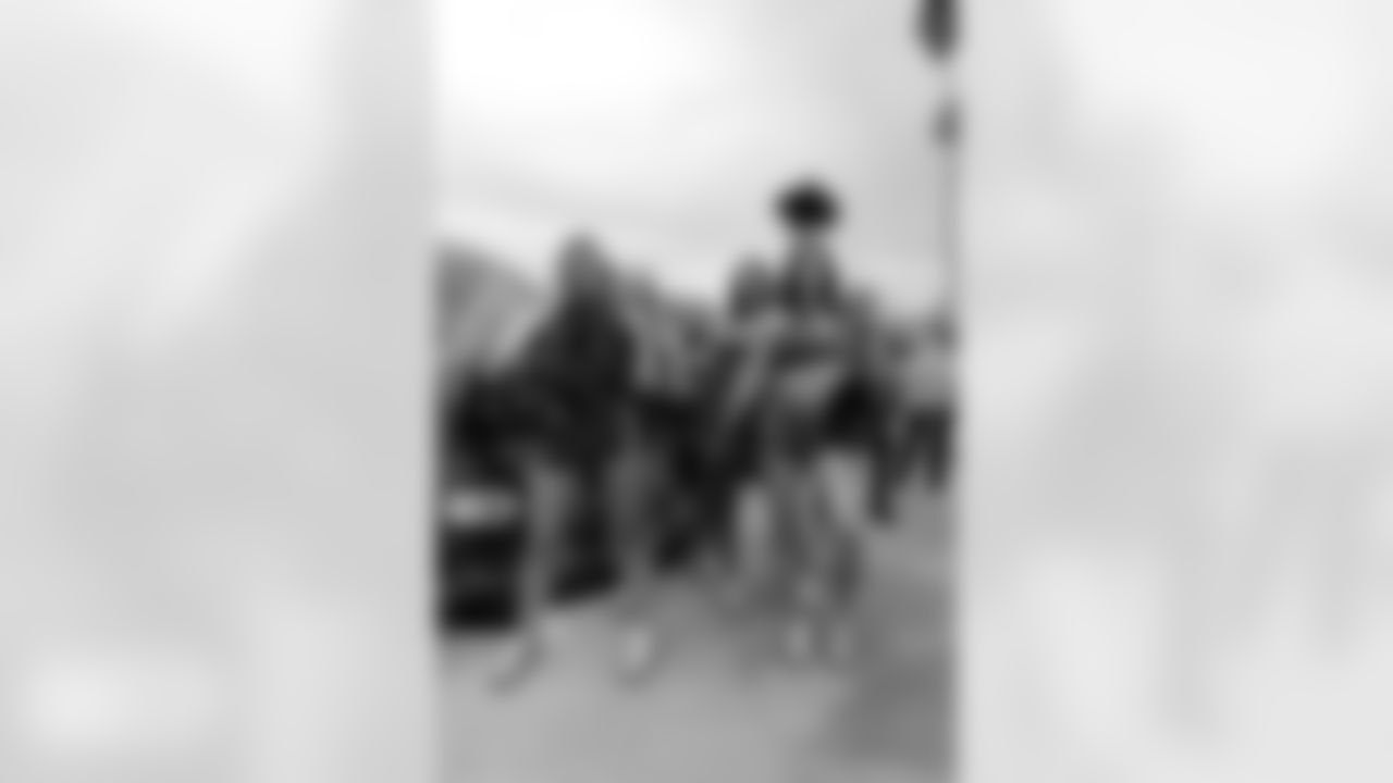 TAMPA, FL - January 03, 2026 - The Carolina Panthers and Tampa Bay Buccaneers play a regular season game at Raymond James Stadium. The Bucs won the game, 16-14. Photo By Dave Pullis/Tampa Bay Buccaneers