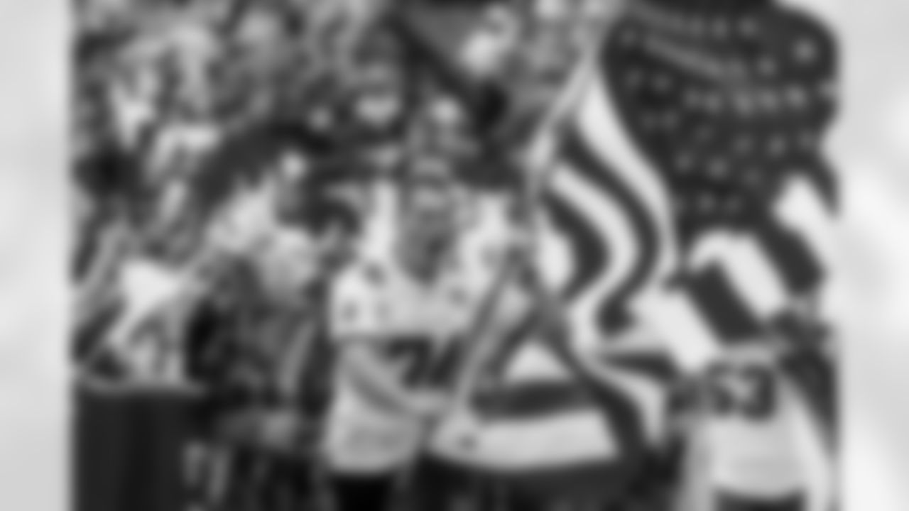 TAMPA, FL - November 09, 2025 - Buccaneers Legend Ali Marpet before the game between the New England Patriots and Tampa Bay Buccaneers. The Bucs lost the game, 28-23. Photo By Tori Richman/Tampa Bay Buccaneers