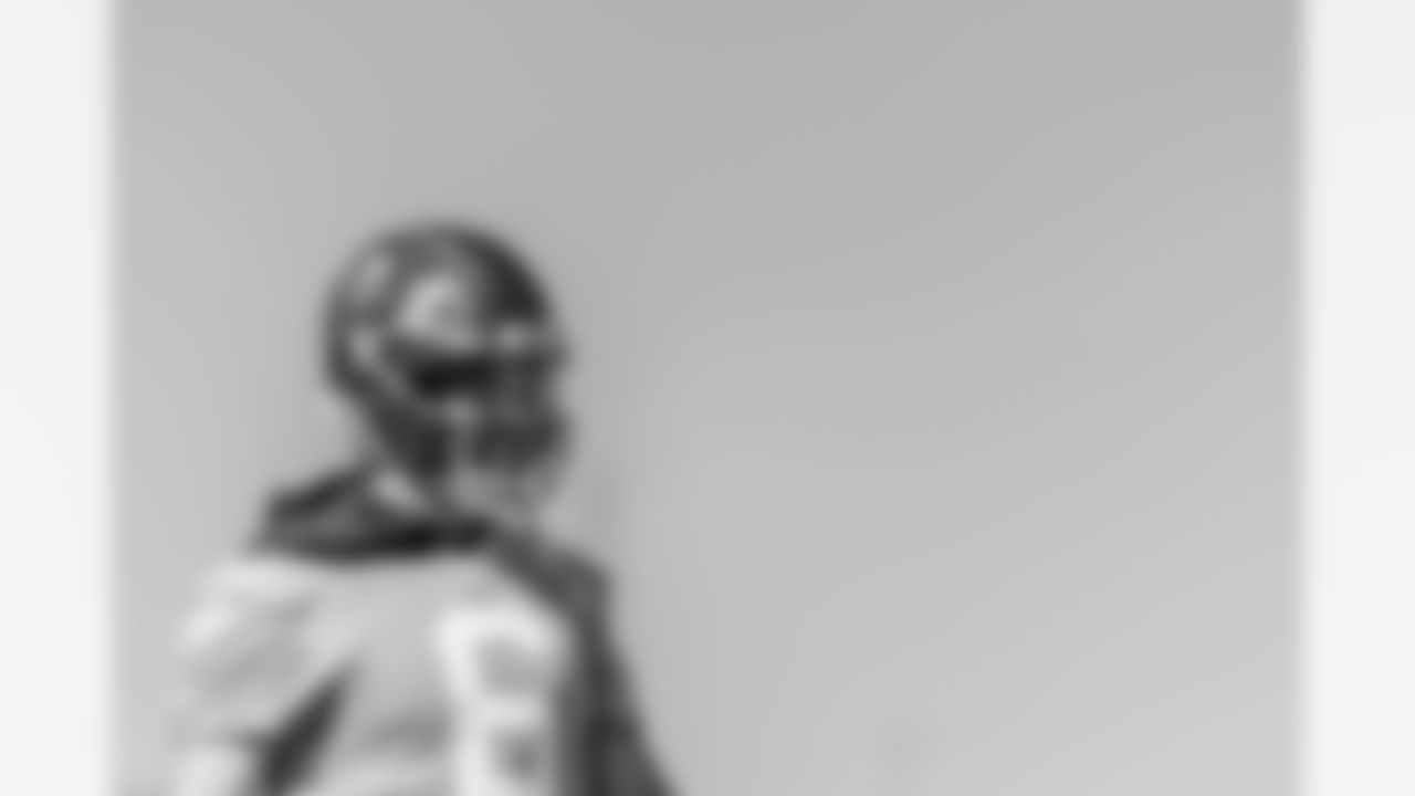 TAMPA, FL - November 20, 2025 - Quarterback Baker Mayfield #6 of the Tampa Bay Buccaneers during practice at AdventHealth Training Center. Photo By Tori Richman/Tampa Bay Buccaneers