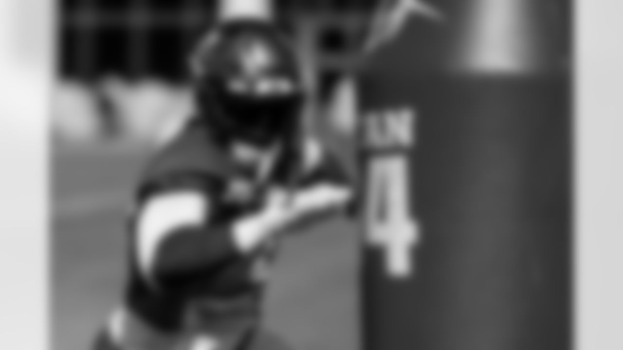 TAMPA, FL - December 24, 2025 - Outside Linebacker Yaya Diaby #0 of the Tampa Bay Buccaneers during practice at AdventHealth Training Center. Photo By Kyle Zedaker/Tampa Bay Buccaneers