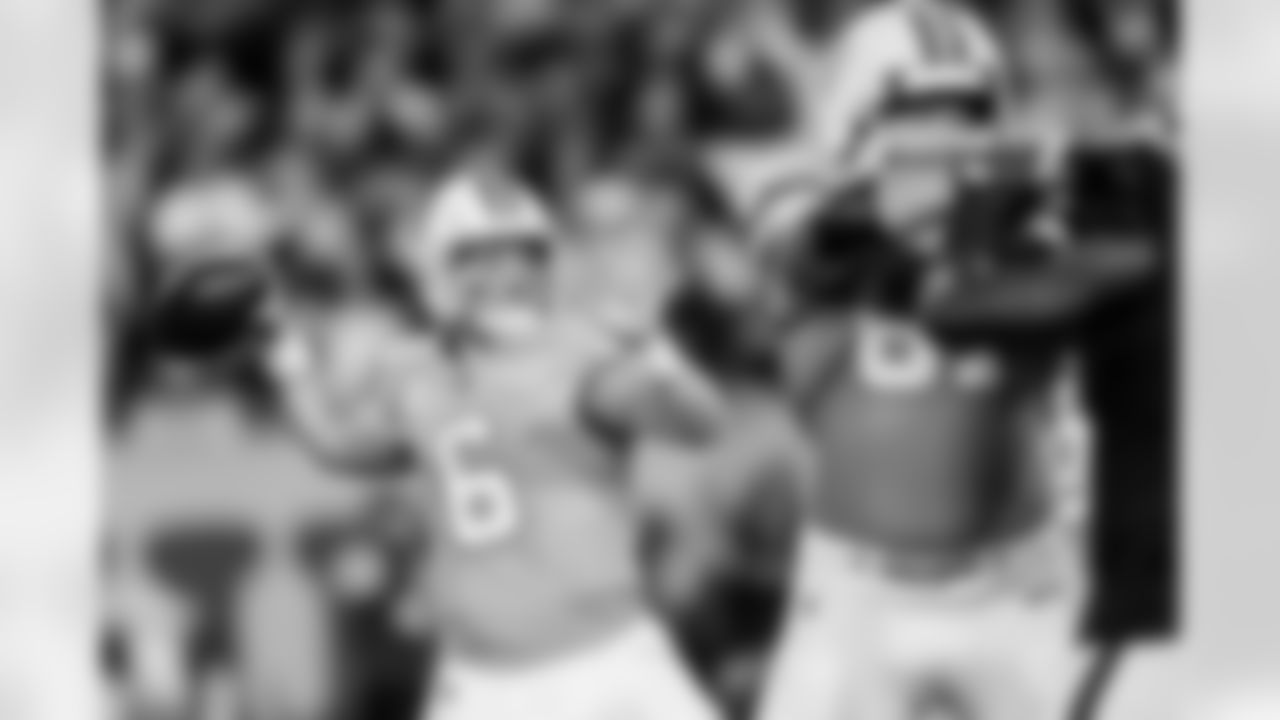 TAMPA, FL - December 11, 2025 - The Tampa Bay Buccaneers and Atlanta Falcons during a regular season game at Raymond James Stadium. The Bucs lost the game, 29-28. Photo By Tori Richman/Tampa Bay Buccaneers