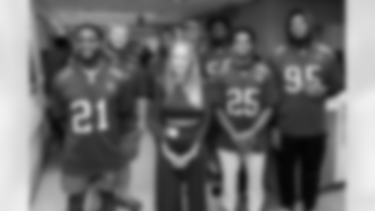 TAMPA, FL - October 14, 2025 - The Tampa Bay Buccaneers Rookie Club visits Moffitt Cancer Center. Photo By Vita Vea/Tampa Bay Buccaneers