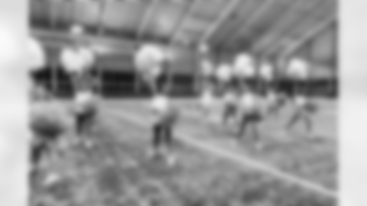 TAMPA, FL - December 09, 2025 - Tampa Bay Buccaneers Cheerleaders during Field Rehearsal at AdventHealth Training Center. Photo By Tori Richman/Tampa Bay Buccaneers