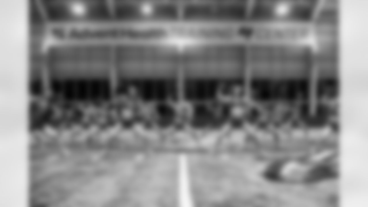 TAMPA, FL - January 02, 2026 - Tampa Bay Buccaneers Cheerleaders field rehearsal at AdventHealth Training Center. Photo By Tori Richman/Tampa Bay Buccaneers