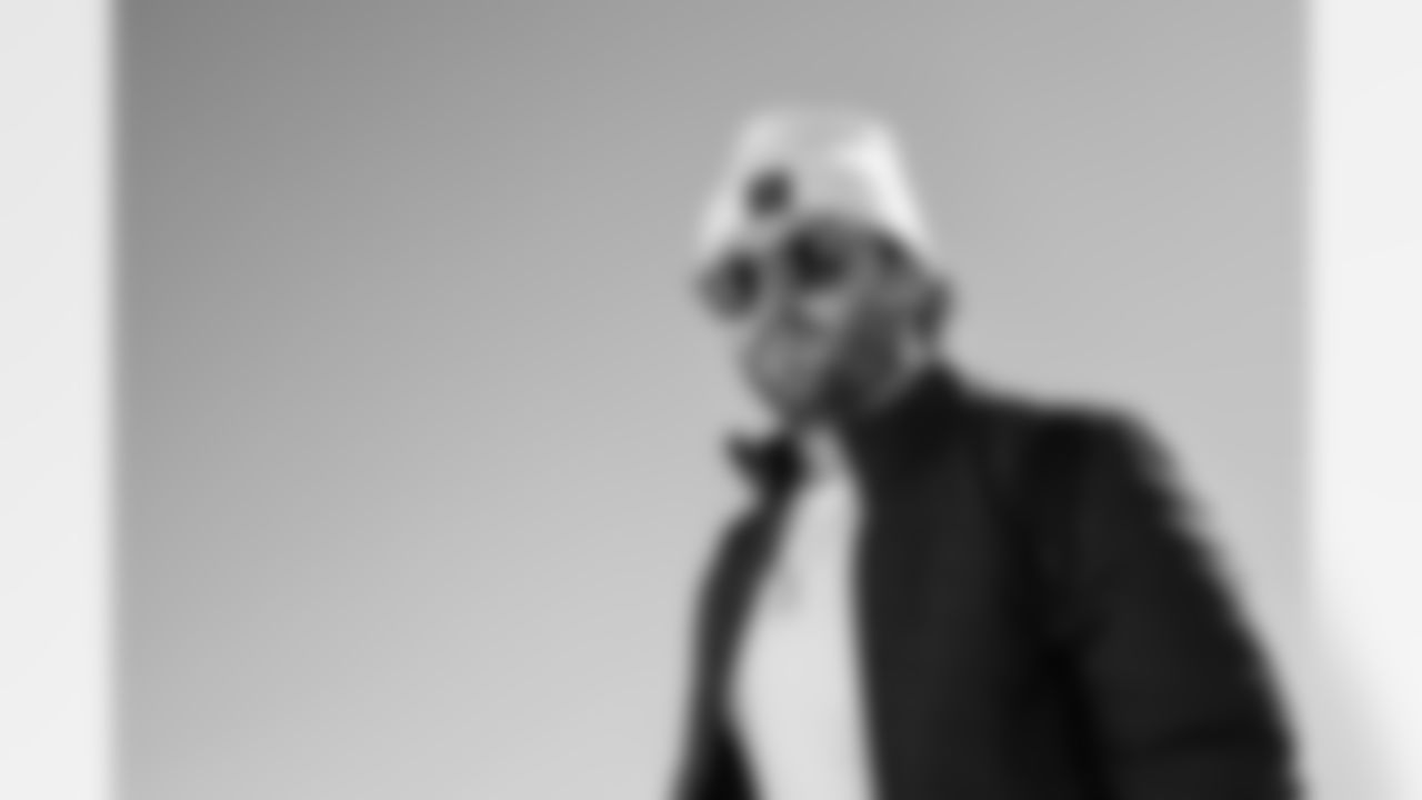 TAMPA, FL - December 20, 2025 - The Tampa Bay Buccaneers depart before the Week 16 game against the Carolina Panthers. Photo By Tori Richman/Tampa Bay Buccaneers