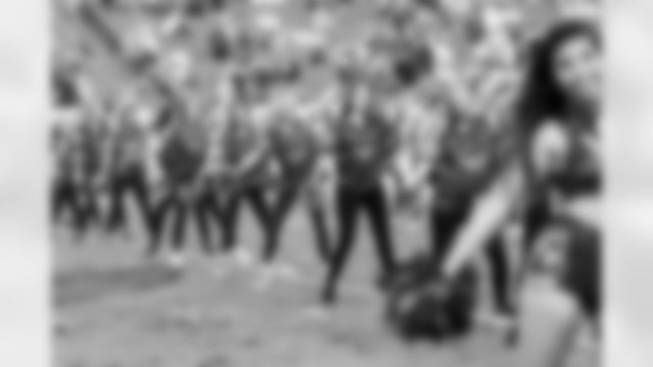 TAMPA, FL - December 07, 2025 - The Tampa Bay Buccaneers and New Orleans Saints during a regular season game at Raymond James Stadium. The Bucs lost the game, 24-20. Photo By Tori Richman/Tampa Bay Buccaneers