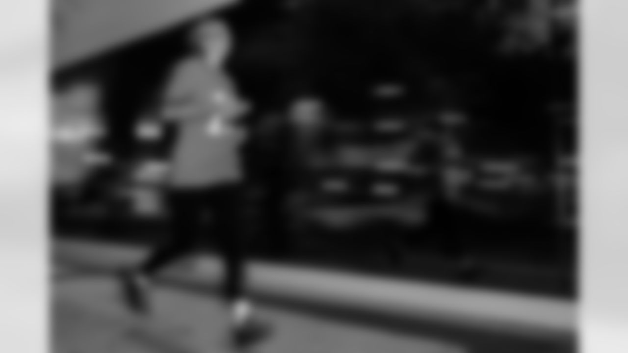 ST. PETERSBURG, FL - November 13, 2025 - Participants during "Bucs Run" Raise The Flags event with Pinellas Run Club at Park & Rec in St. Petersburg. Photo By Doug DeFelice/Tampa Bay Buccaneers