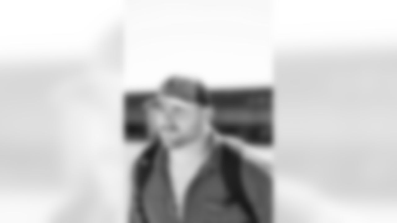 TAMPA, FL - November 15, 2025 - Guard Elijah Klein #79 of the Tampa Bay Buccaneers departs before the Bucs' game against the Buffalo Bills. Photo By Tori Richman/Tampa Bay Buccaneers