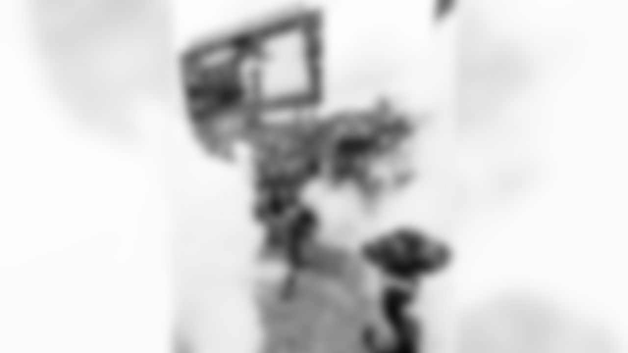 TAMPA, FL - December 07, 2025 - The Tampa Bay Buccaneers and New Orleans Saints play a regular season game at Raymond James Stadium. The Bucs lost the game, 24-20. Photo By Kyle Zedaker/Tampa Bay Buccaneers