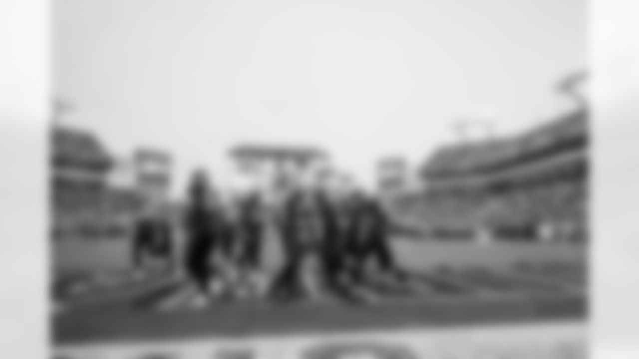 TAMPA, FL - December 07, 2025 - The Tampa Bay Buccaneers and New Orleans Saints during a regular season game at Raymond James Stadium. The Bucs lost the game, 24-20. Photo By Tori Richman/Tampa Bay Buccaneers