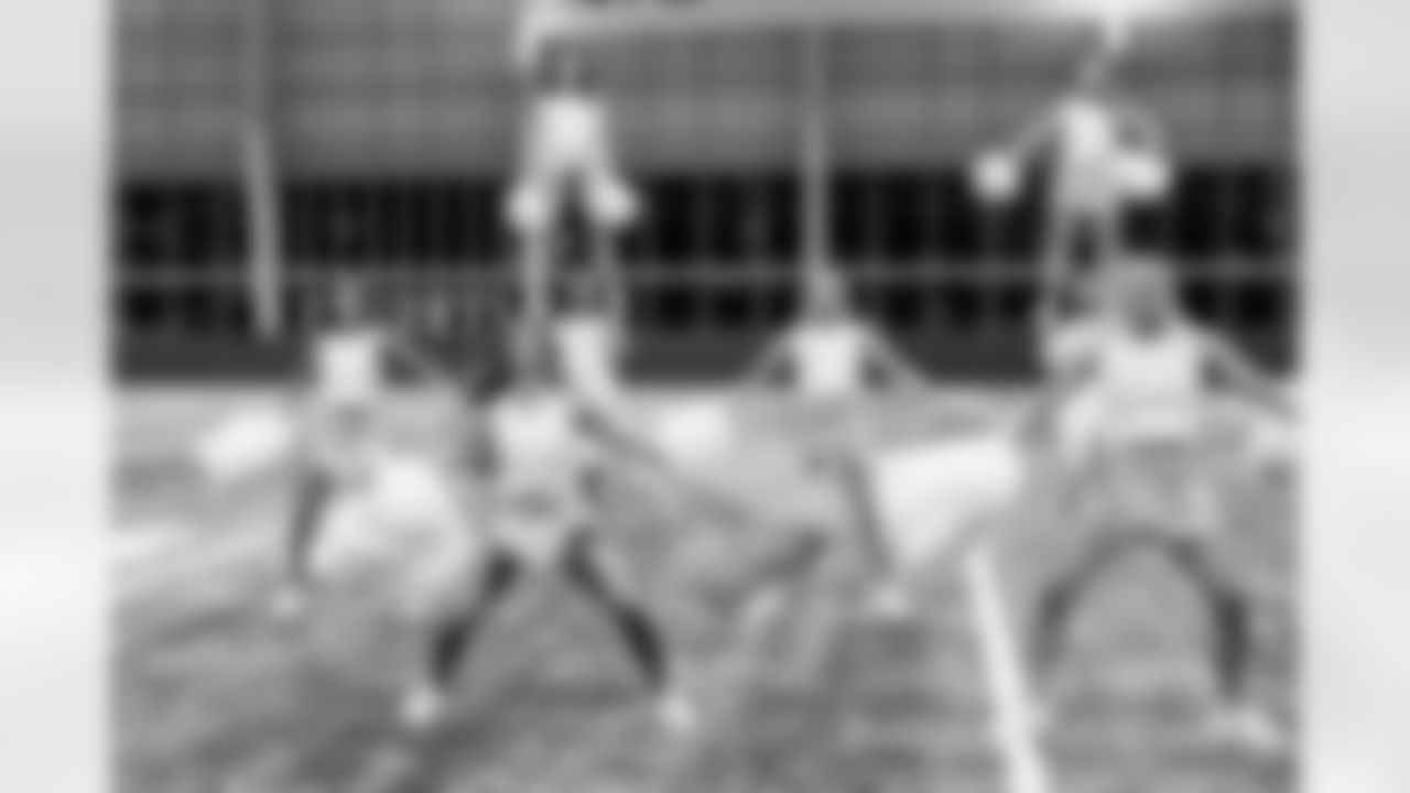 TAMPA, FL - December 09, 2025 - Tampa Bay Buccaneers Cheerleaders during Field Rehearsal at AdventHealth Training Center. Photo By Tori Richman/Tampa Bay Buccaneers