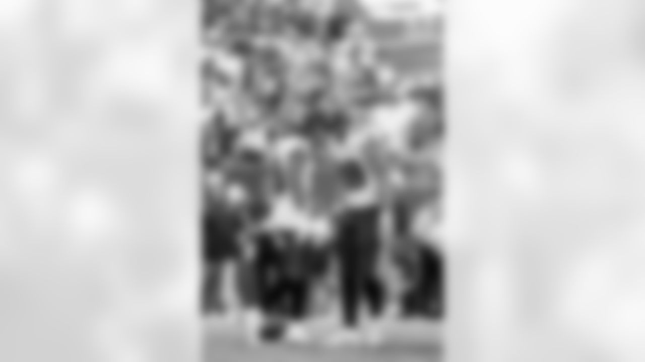 TAMPA, FL - November 09, 2025 - Wide Receiver Kameron Johnson #19 and Tight End Cade Otton #88 of the Tampa Bay Buccaneers during the game between the New England Patriots and Tampa Bay Buccaneers. The Bucs lost the game, 28-23. Photo By Doug DeFelice/Tampa Bay Buccaneers