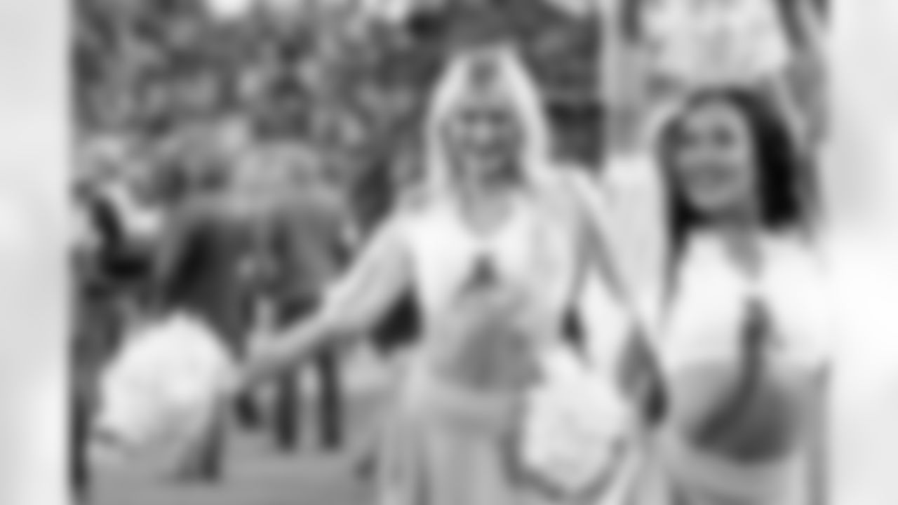 TAMPA, FL - December 11, 2025 - The Tampa Bay Buccaneers and Atlanta Falcons during a regular season game at Raymond James Stadium. The Bucs lost the game, 29-28. Photo By Doug DeFelice/Tampa Bay Buccaneers