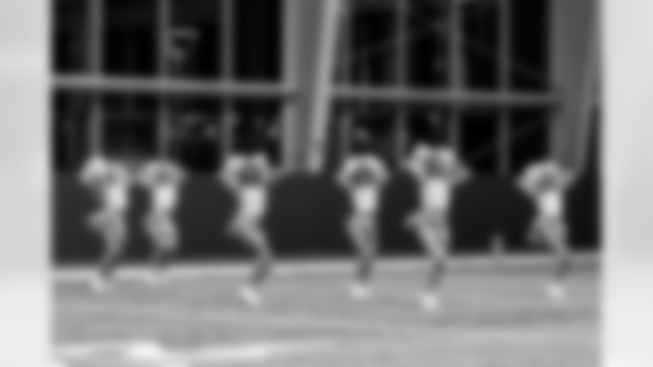 TAMPA, FL - December 09, 2025 - Tampa Bay Buccaneers Cheerleaders during Field Rehearsal at AdventHealth Training Center. Photo By Tori Richman/Tampa Bay Buccaneers