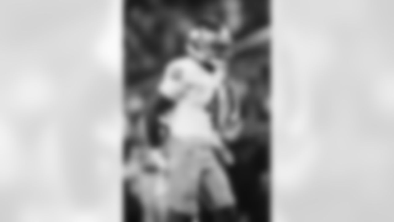 Notre Dame running back Jeremiyah Love (4) stands on the field during the first half of an NCAA college football game against Stanford, Saturday, Nov. 29, 2025, in Stanford, Calif. (AP Photo/Godofredo A. Vásquez)