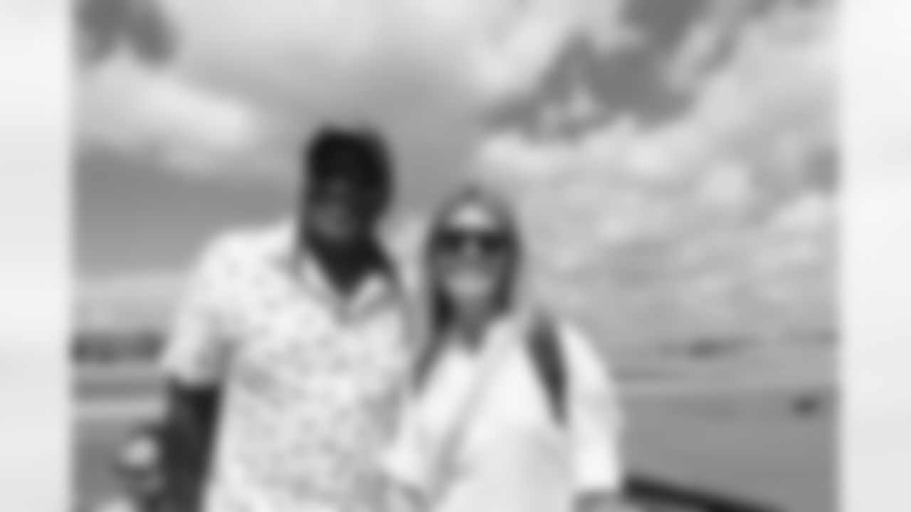 ATLANTA, GA - September 06, 2025 - Luxury Suite Excursion departs for the game between the Tampa Bay Buccaneers and Atlanta Falcons. The Bucs won the game, 23-20. Photo By Doug DeFelice/Tampa Bay Buccaneers