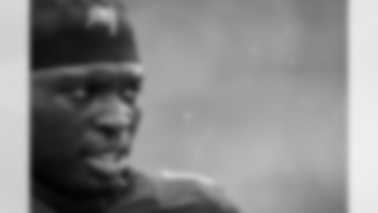 TAMPA, FL - December 07, 2025 - The Tampa Bay Buccaneers and New Orleans Saints play a regular season game at Raymond James Stadium. The Bucs lost the game, 24-20. Photo By Kyle Zedaker/Tampa Bay Buccaneers