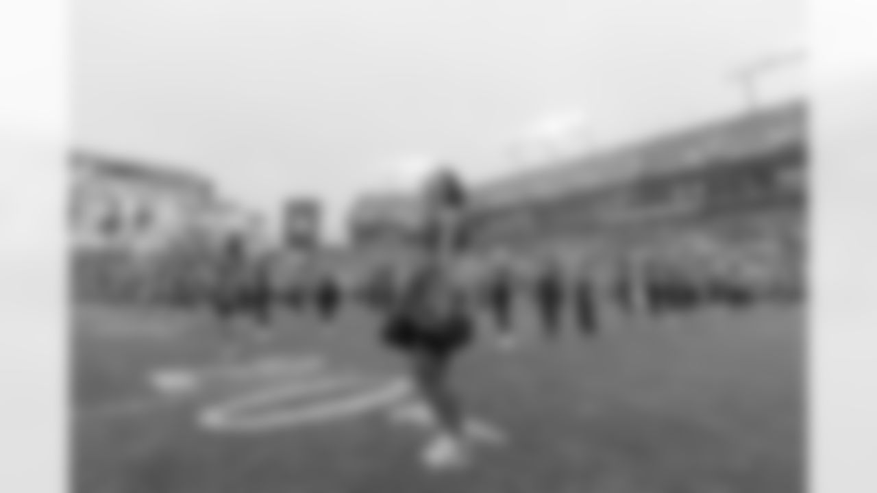 TAMPA, FL - December 07, 2025 - The Tampa Bay Buccaneers and New Orleans Saints during a regular season game at Raymond James Stadium. The Bucs lost the game, 24-20. Photo By Doug DeFelice/Tampa Bay Buccaneers