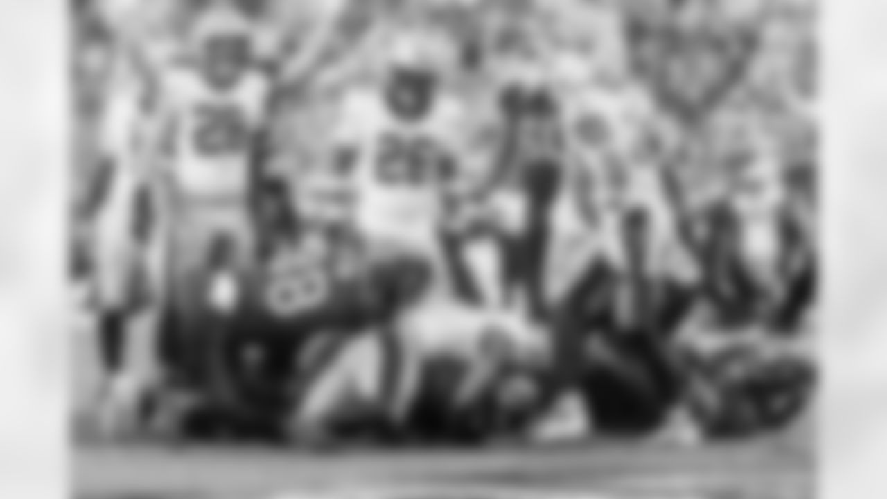 TAMPA, FL - December 07, 2025 - The Tampa Bay Buccaneers and New Orleans Saints during a regular season game at Raymond James Stadium. The Bucs lost the game, 24-20. Photo By Tori Richman/Tampa Bay Buccaneers